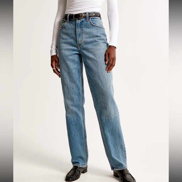 Abercrombie and Fitch The 90s Straight Ultra High Rise medium wash jeans size 25 - Picture 2 of 9